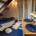 Oda ve Kahvaltı Le Noroit D'hotes Fouras